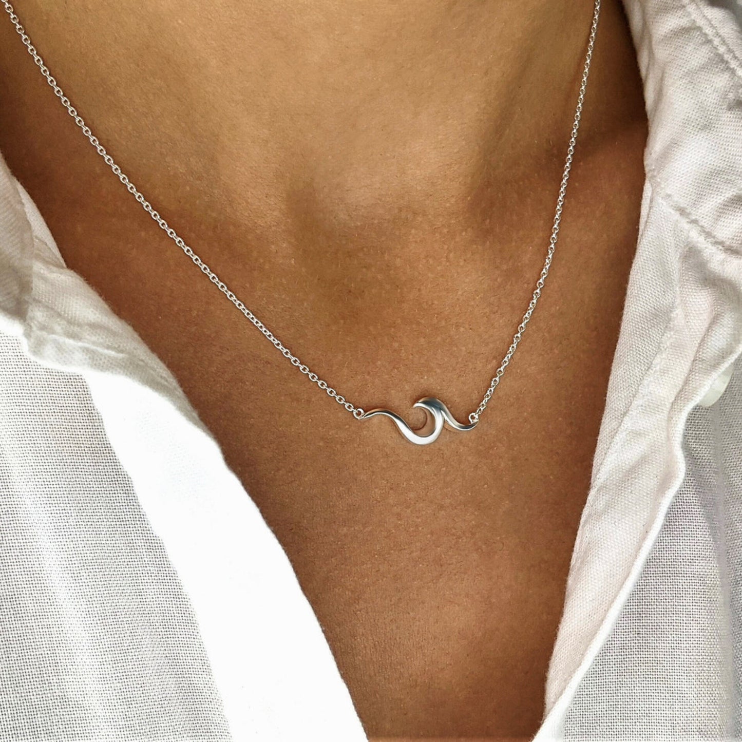 Silver Wave Pendant Cable Chain Necklace